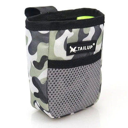 Convenient Pouch for Rewarding Dogs with Treats