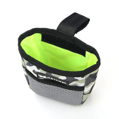 Convenient Pouch for Rewarding Dogs with Treats