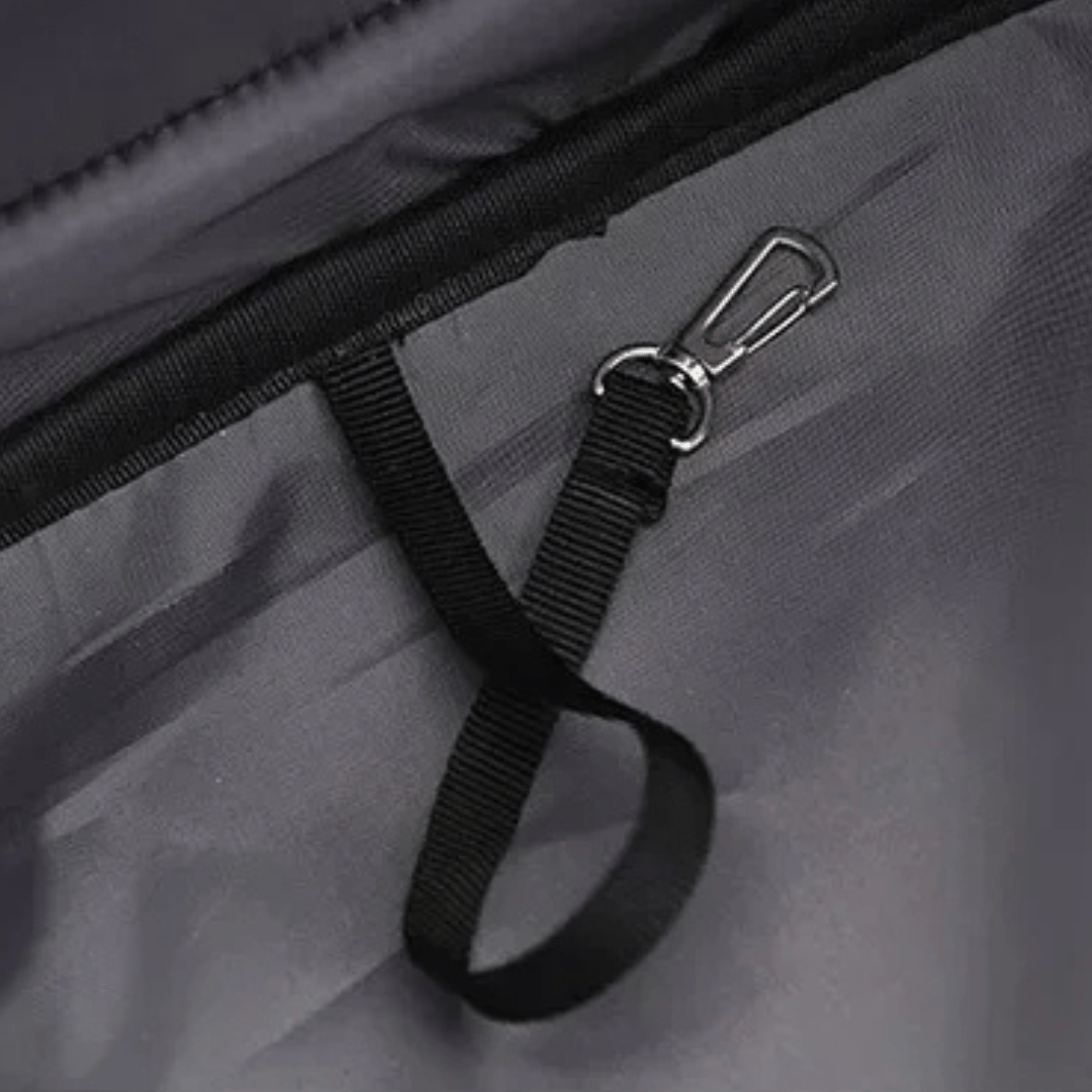 Comfortable Ventilated Pet Carrier Bag for Cats And Dogs