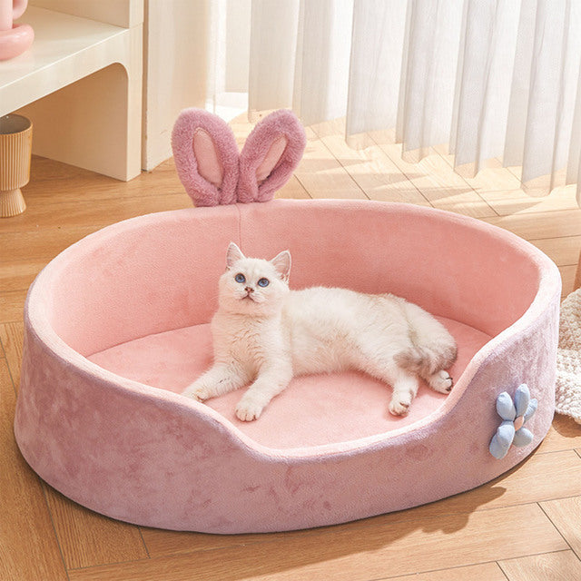 Cozy Plush Pet Bed for Small Dogs and Cats