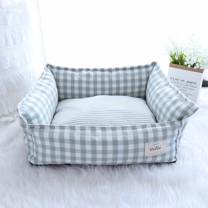 Plaid Small Pet Bed for Dogs and Cats