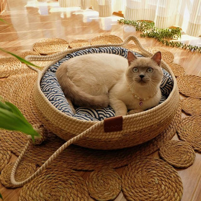 Natural Fiber Pet Bed Basket with Plush Cushion