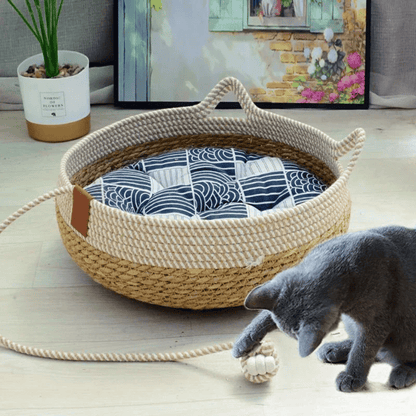 Natural Fiber Pet Bed Basket with Plush Cushion